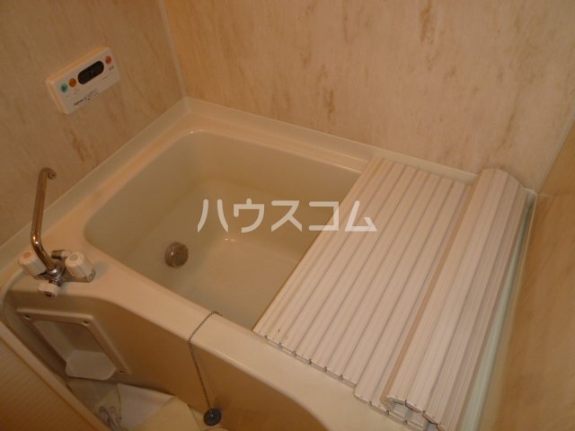 14/28 浴室