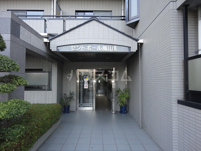 14/22 エントランス