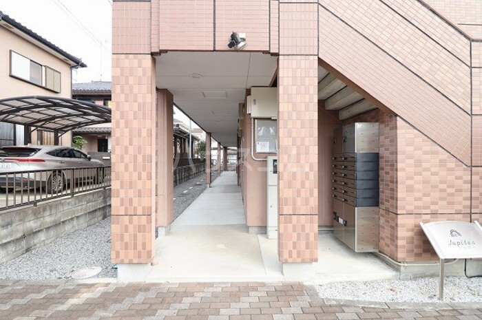 16/27 エントランス