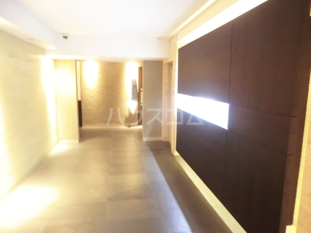 2/4 エントランス