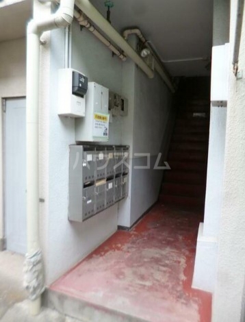 14/17 エントランス