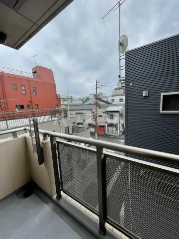 16/25 バルコニー