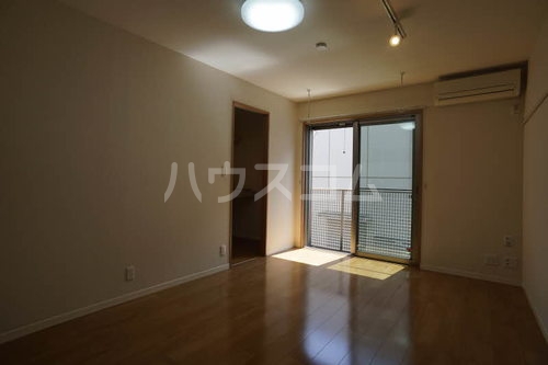 15/28 バルコニー