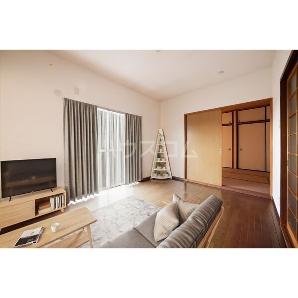 4/13 リビング/ダイニング