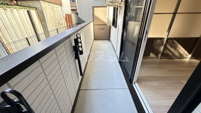 18/25 バルコニー