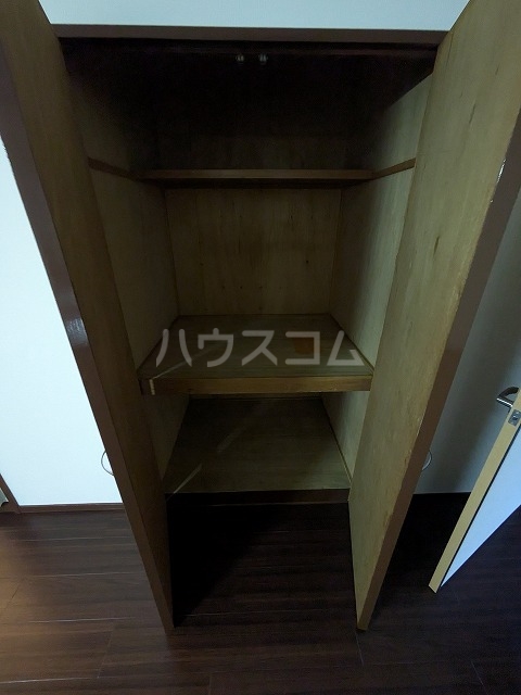 13/29 収納