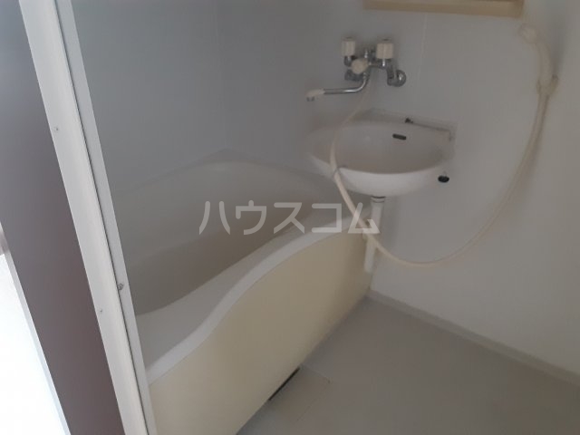13/24 浴室