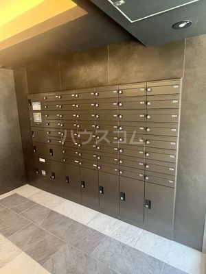 25/30 エントランス