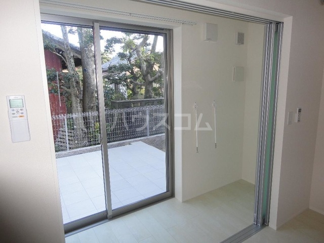 20/28 バルコニー