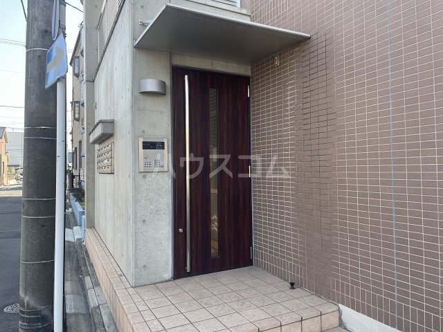 3/10 エントランス