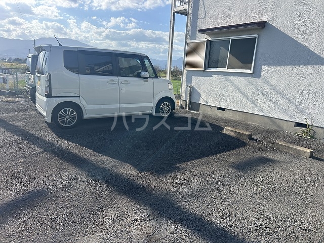 25/30 駐車場