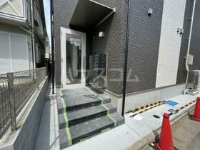 16/26 エントランス