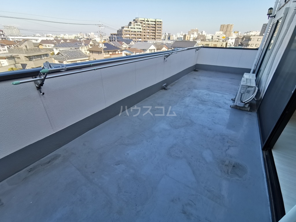 22/30 バルコニー