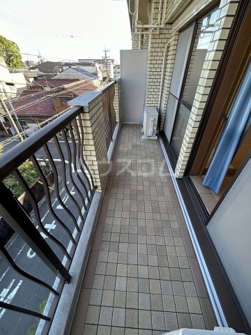 19/28 バルコニー