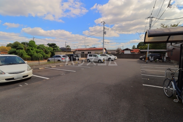 16/19 駐車場