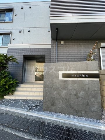 29/30 エントランス