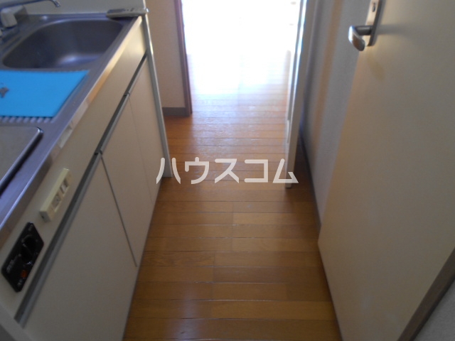 18/28 エントランス