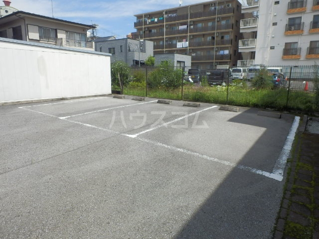 15/23 駐車場