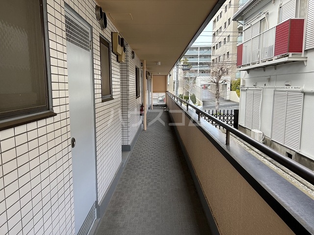 16/28 バルコニー