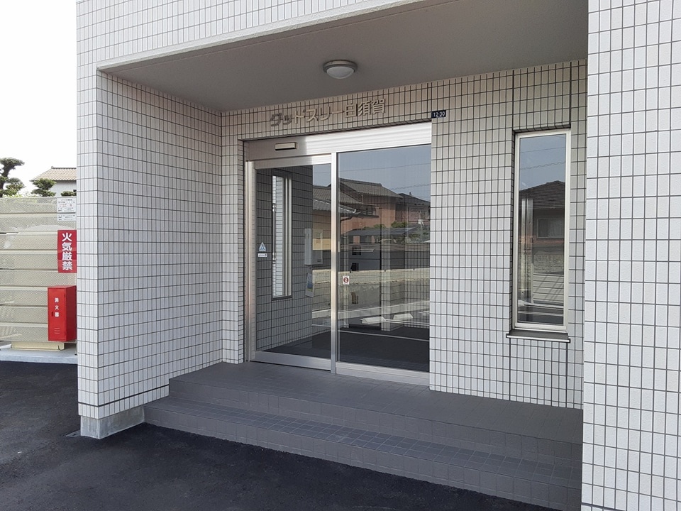 3/7 エントランス