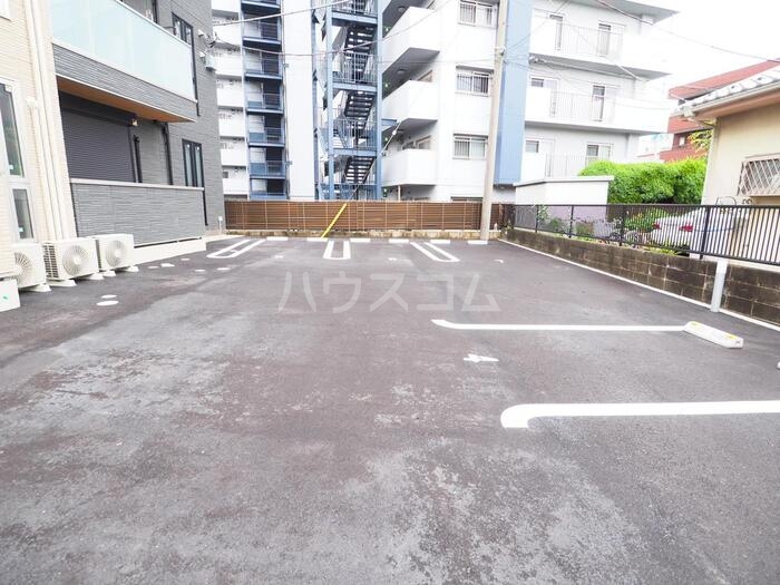 20/24 駐車場
