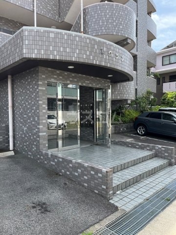 2/10 エントランス