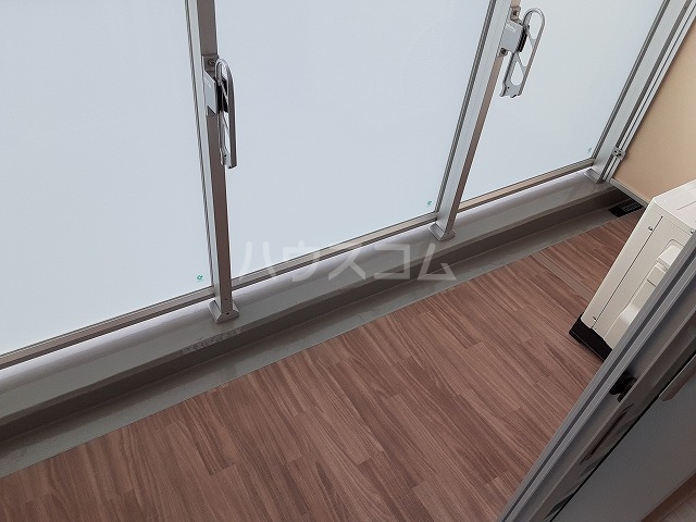 20/30 バルコニー