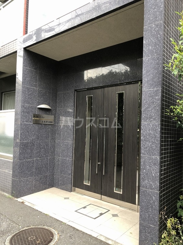 13/23 エントランス