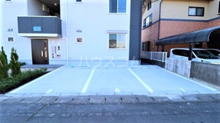 19/26 駐車場