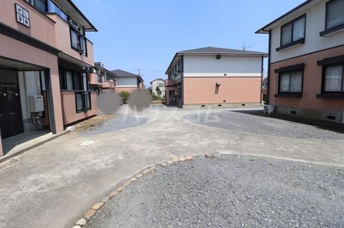 18/20 駐車場