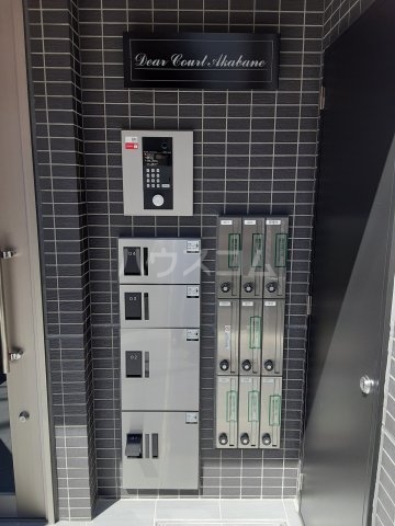 27/30 エントランス