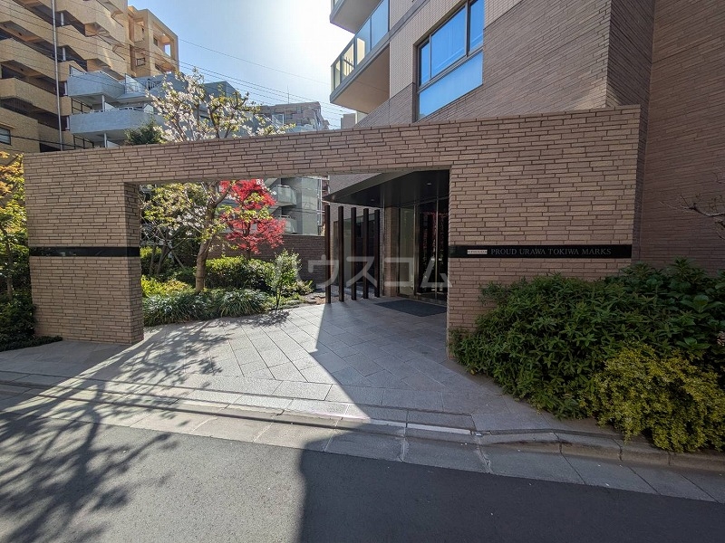 29/30 エントランス