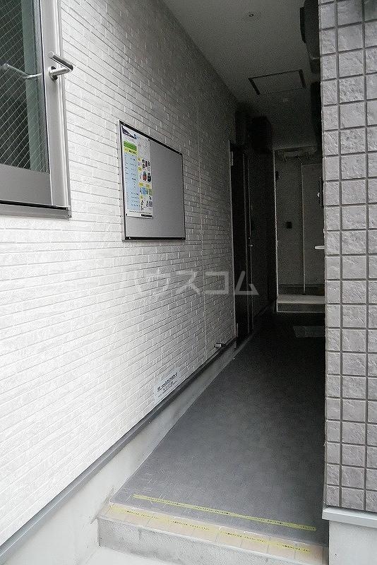 26/30 エントランス