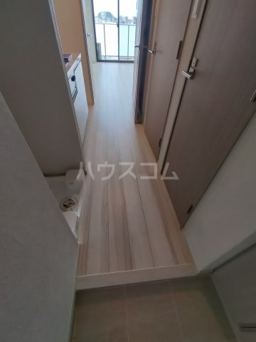 13/30 玄関