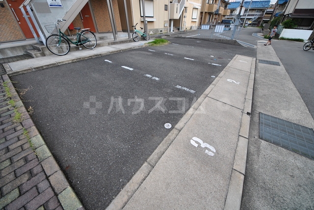 19/20 駐車場
