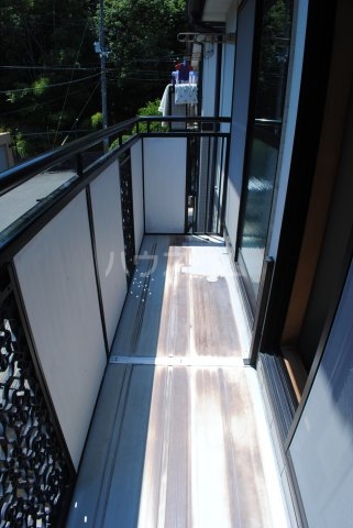 18/28 バルコニー