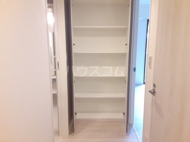 13/30 収納