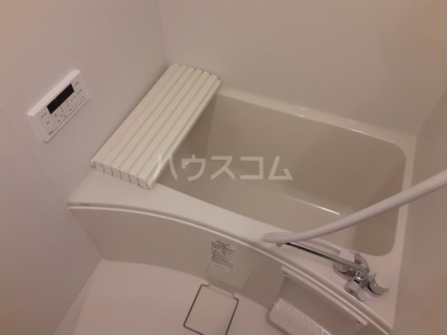 13/30 浴室