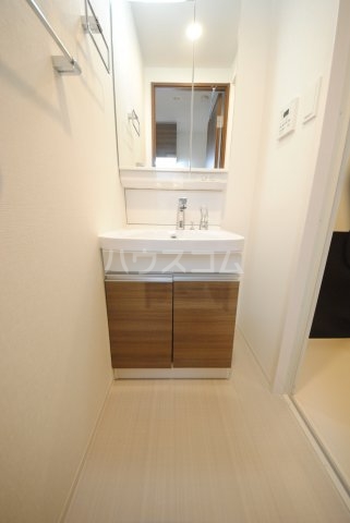 13/30 洗面