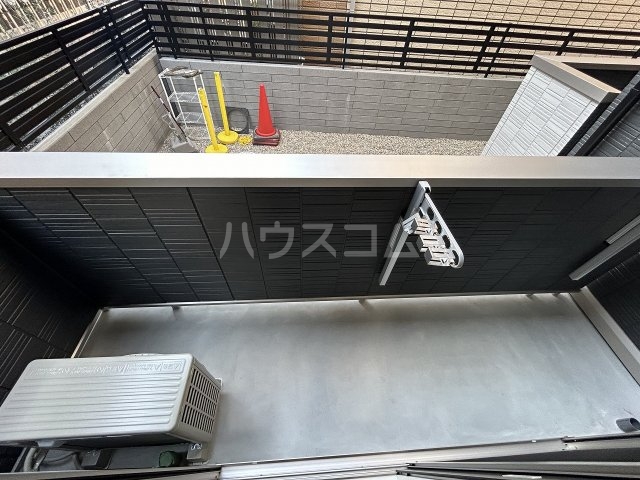 19/30 バルコニー