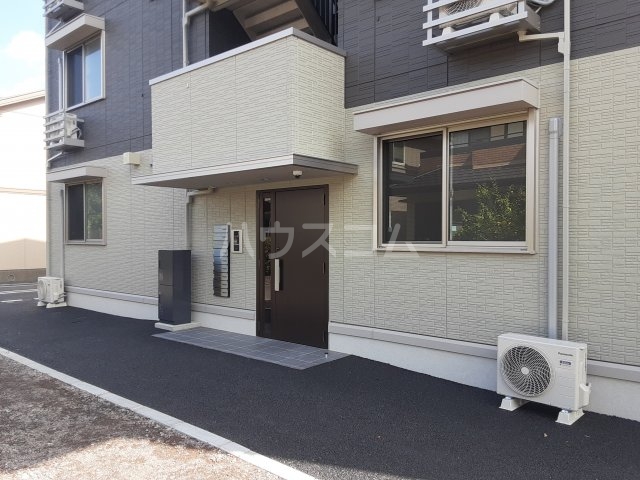 16/22 エントランス