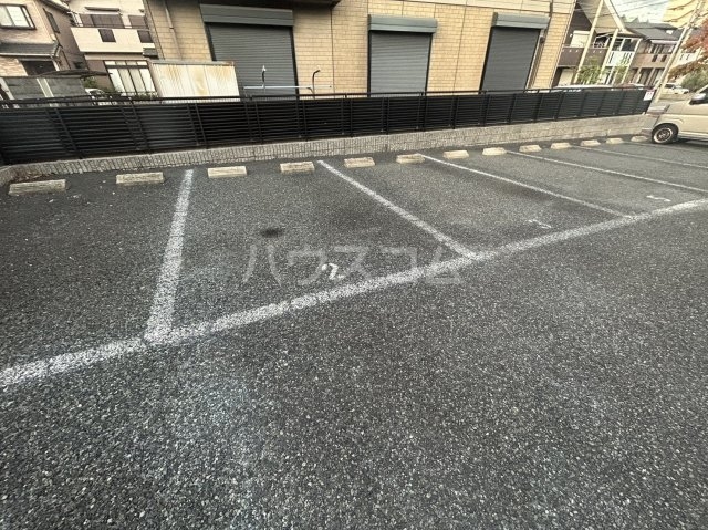 2/10 駐車場