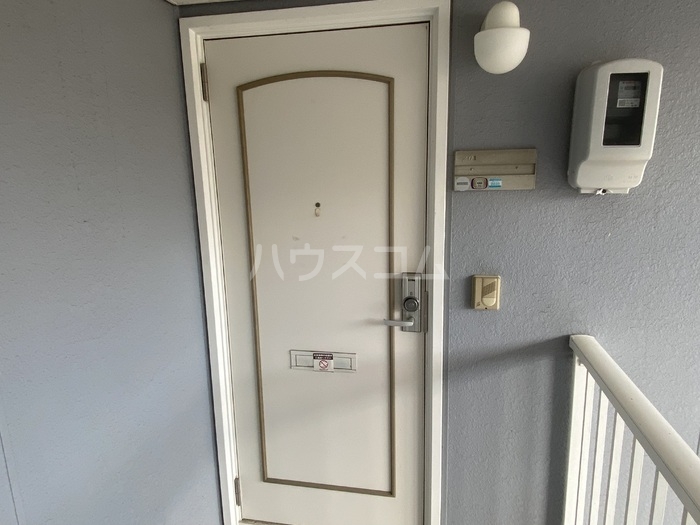 19/23 エントランス