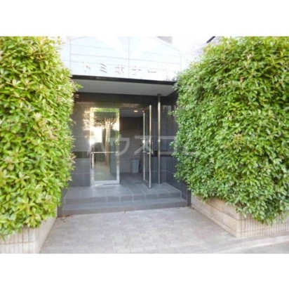 15/22 エントランス