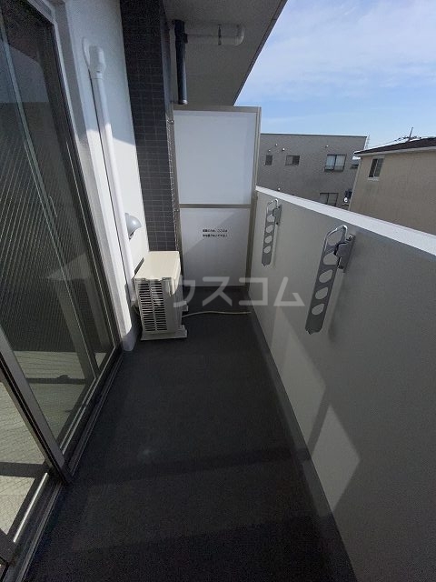 21/30 バルコニー