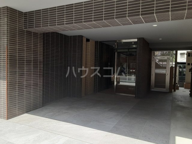 29/30 エントランス