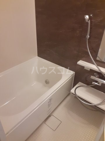14/30 浴室