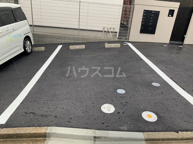25/30 駐車場
