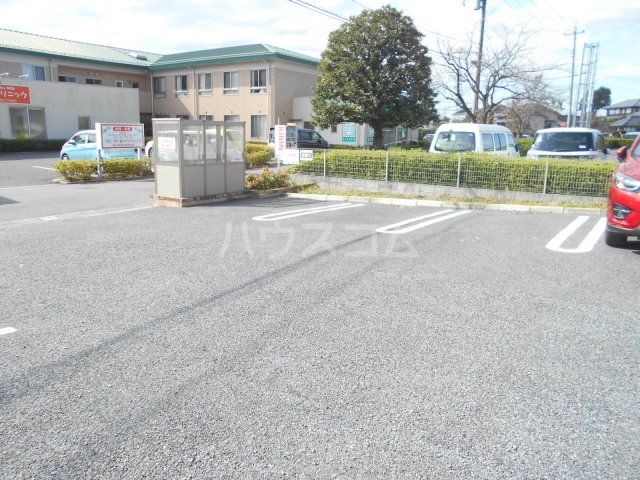 2/6 駐車場