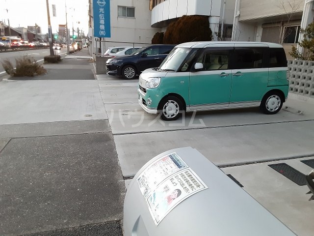 22/29 駐車場